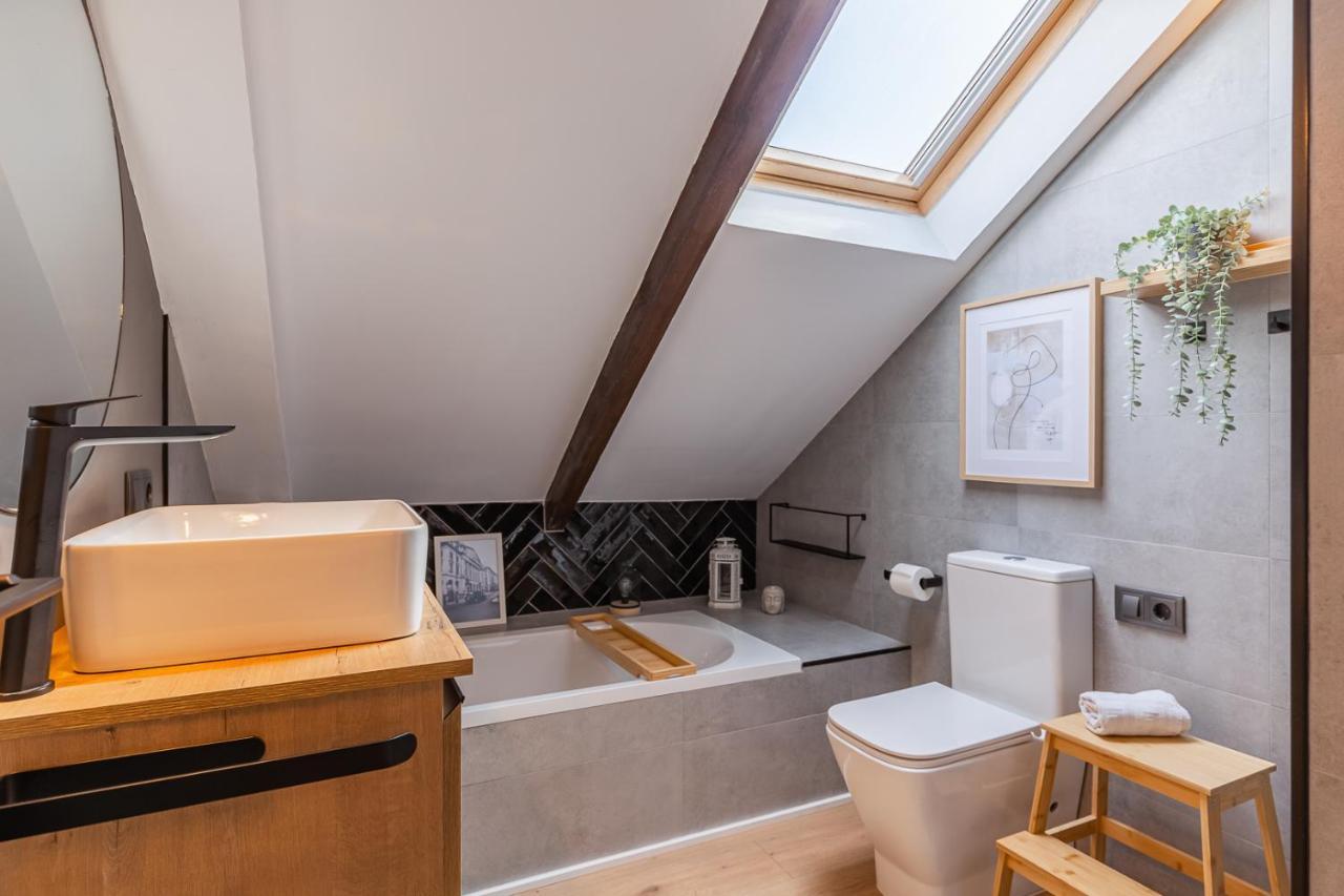 Suite Homes Penthouse Lazcano 5 Малага Экстерьер фото